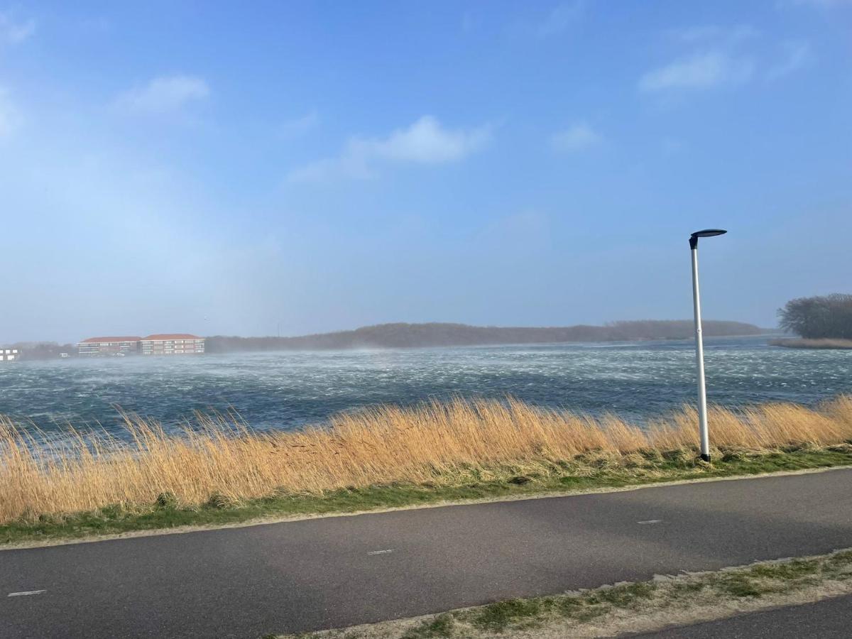 Vakantiewoning 100M Van Het Strand Met 1 Slaapkamer Westkapelle Eksteriør billede